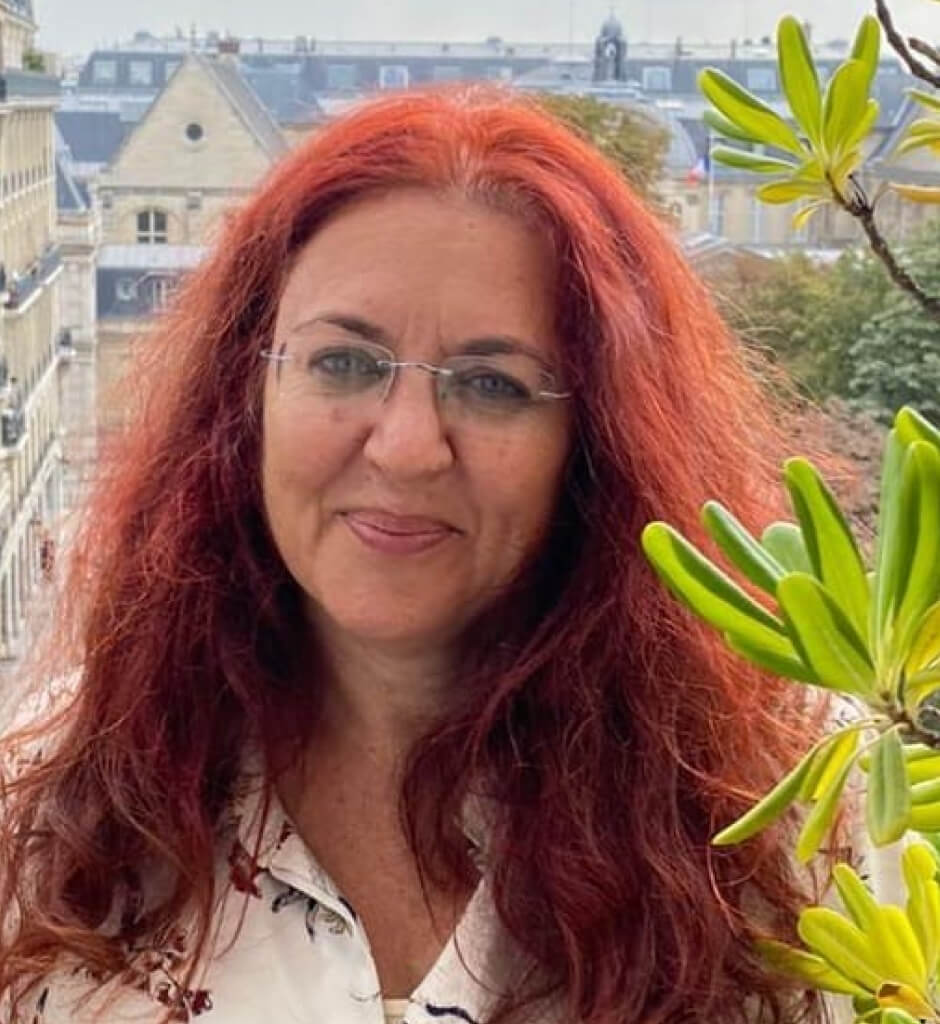 (MSW) קב״נית, רס״ן בקבע ובמילואים, מטפלת מוסמכת ומוכרת ע״י משרד הביטחון